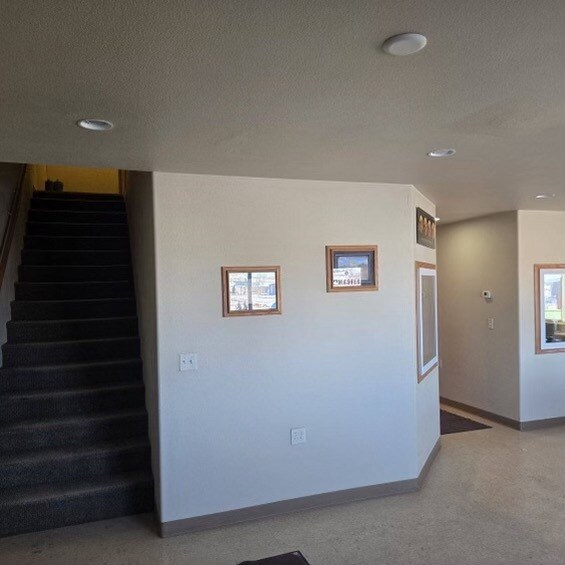 More Photos Of 836 38th Ave E, Dickinson Flex For Sale