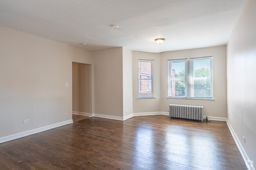 More Photos Of 7526-7536 S Colfax Ave, Chicago Apartments For Sale