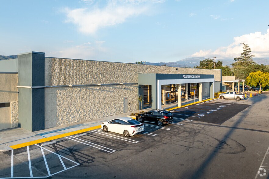 More Photos Of 501-573 N San Jacinto St, Hemet Unknown For Lease