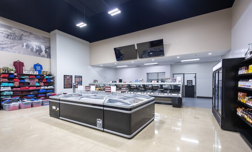 More Photos Of 1000 Colettas Way, Delphos Industrial For Sale