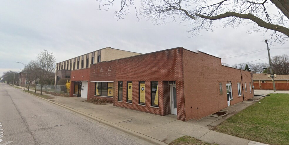 More Photos Of 7848 Lincoln Ave, Skokie Office Residential For Sale