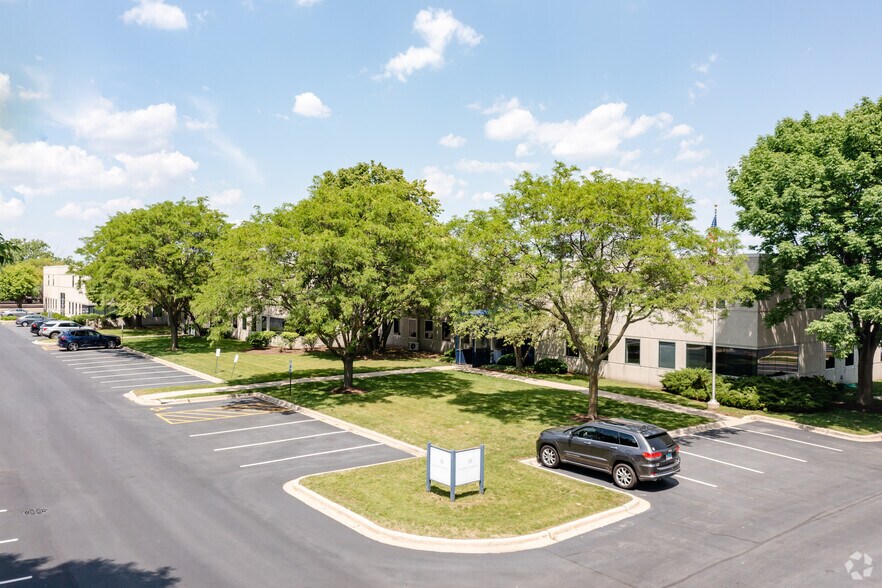 Primary Photo Of 1811 High Grove Ln, Naperville Office For Lease