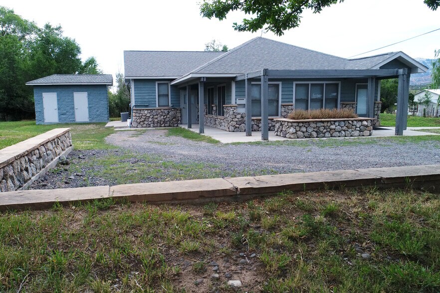 More Photos Of 15739 Pearl Ave, Collbran Light Manufacturing For Sale