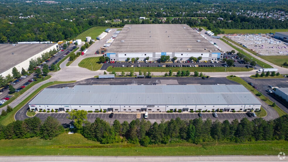 More Photos Of 3455 Centerpoint Dr, Grove City Warehouse For Lease