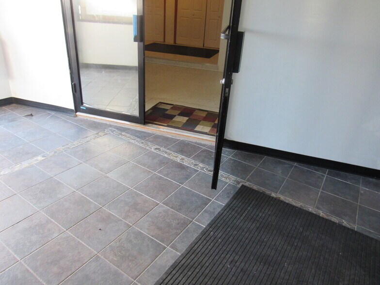 More Photos Of 7050 Route 35 North, Sayreville Storefront Retail Office For Lease
