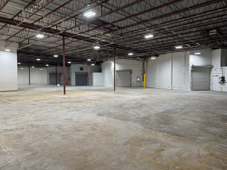 More Photos Of 3245-3341 W McNab Rd, Pompano Beach Warehouse For Lease