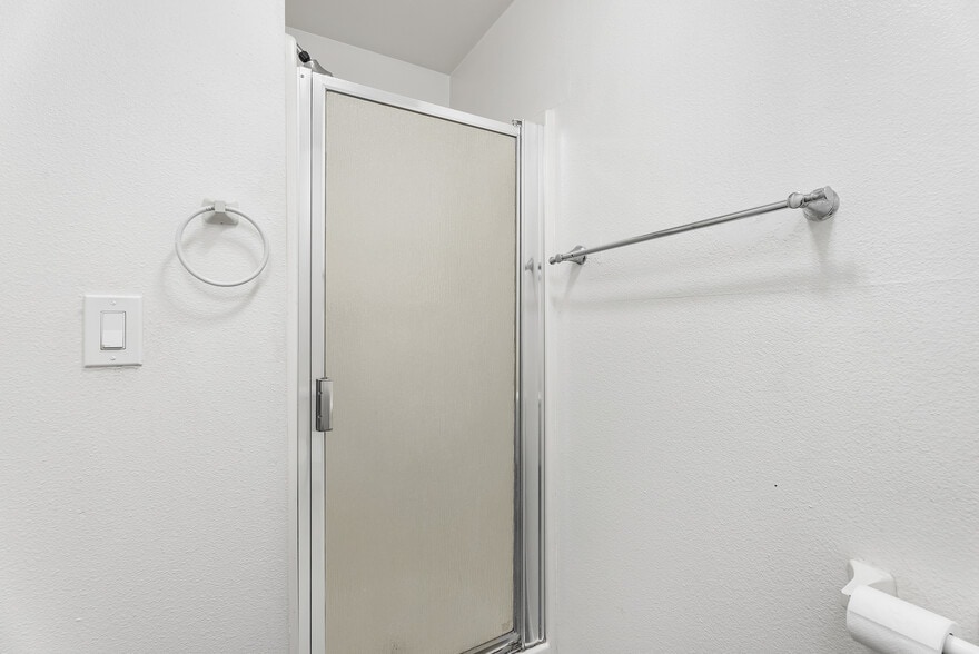 More Photos Of 1124 Victoria St, Costa Mesa Apartments For Sale