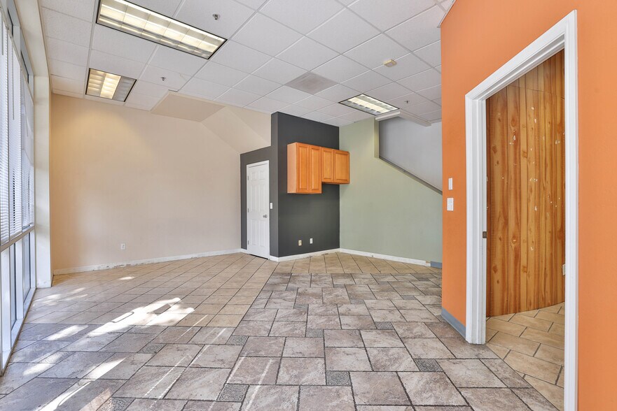 More Photos Of 1925-1949 Concourse Dr, San Jose Light Distribution For Sale