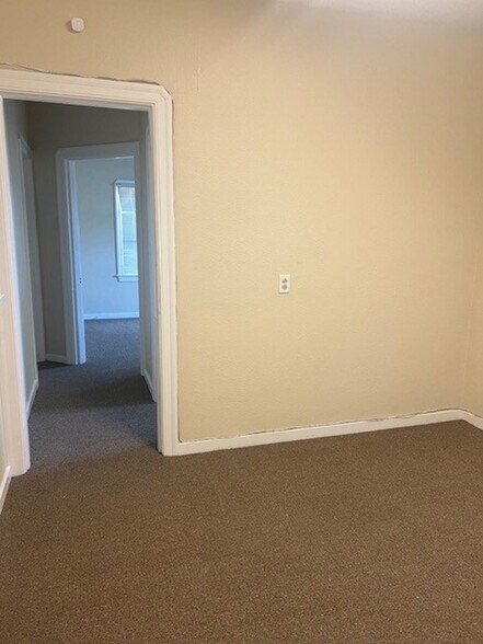 More Photos Of 2010 Jefferson St, Napa Office For Lease