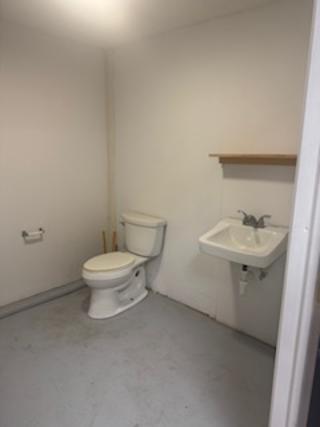 More Photos Of 6745 N Old Dixie Hwy, Fort Pierce Warehouse For Lease