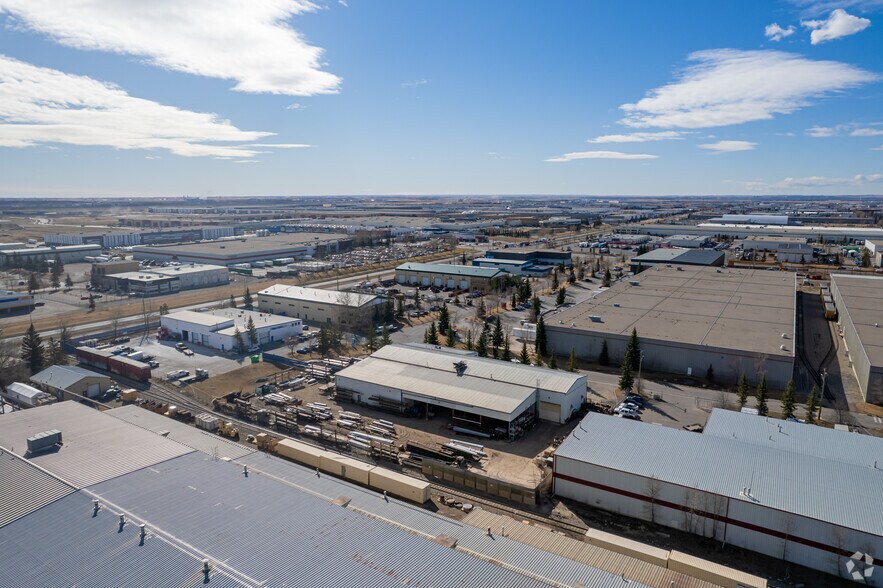 More Photos Of 5110 56th Ave SE, Calgary Industrial For Sale