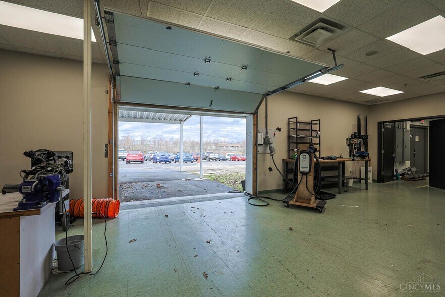 More Photos Of 6951 Cintas Blvd, Mason Office For Sale