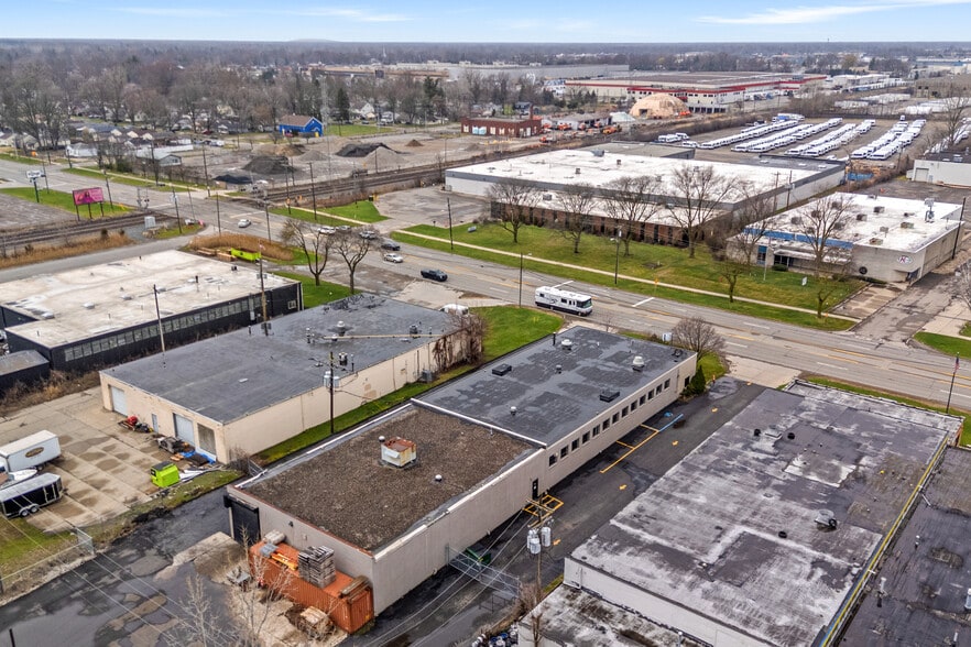 More Photos Of 12700 Inkster Rd, Redford Township Manufacturing For Sale