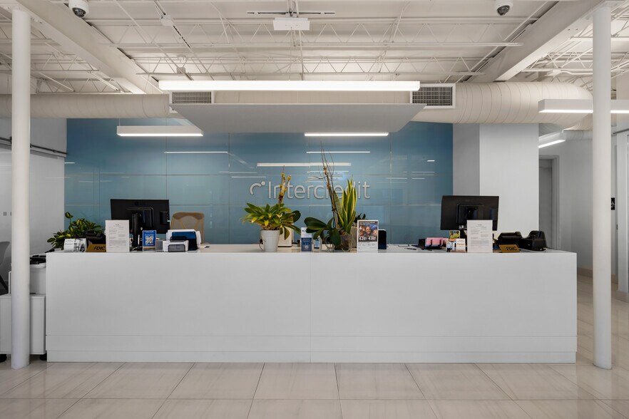 More Photos Of 4713-4725 SW 8th St, Miami Storefront For Lease