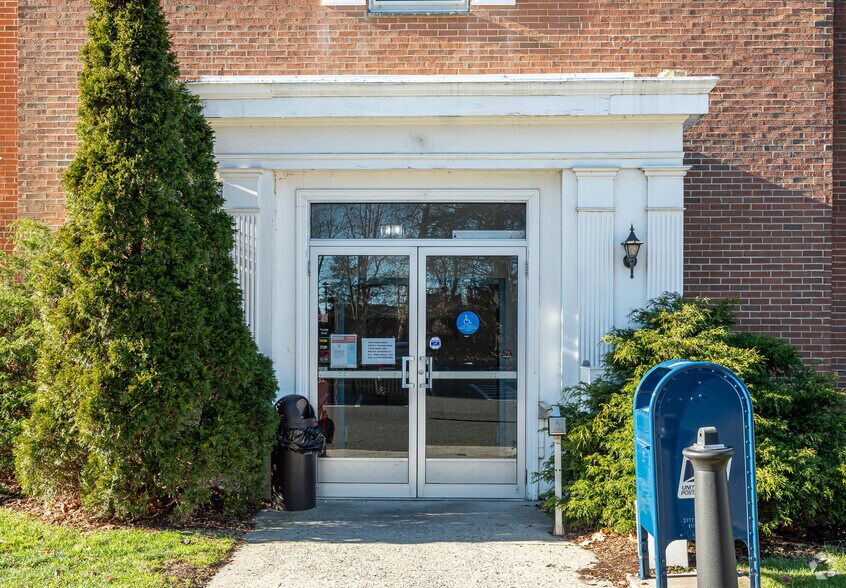 More Photos Of 30 Jordan Ln, Wethersfield Office For Lease