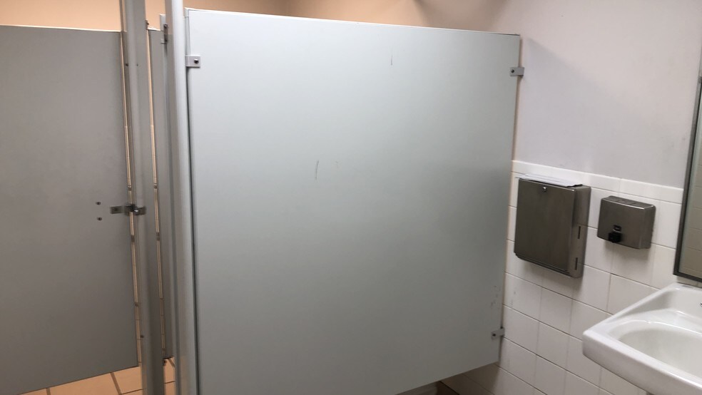 More Photos Of 75 S Main St, Phillipsburg Office For Lease