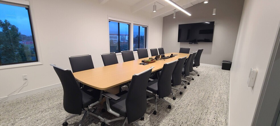 More Photos Of 2440 Sand Hill Rd, Menlo Park Office For Lease