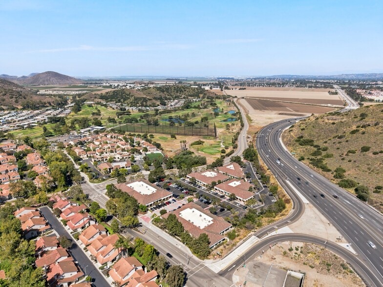 More Photos Of 815 Camarillo Springs Rd, Camarillo Office For Sale