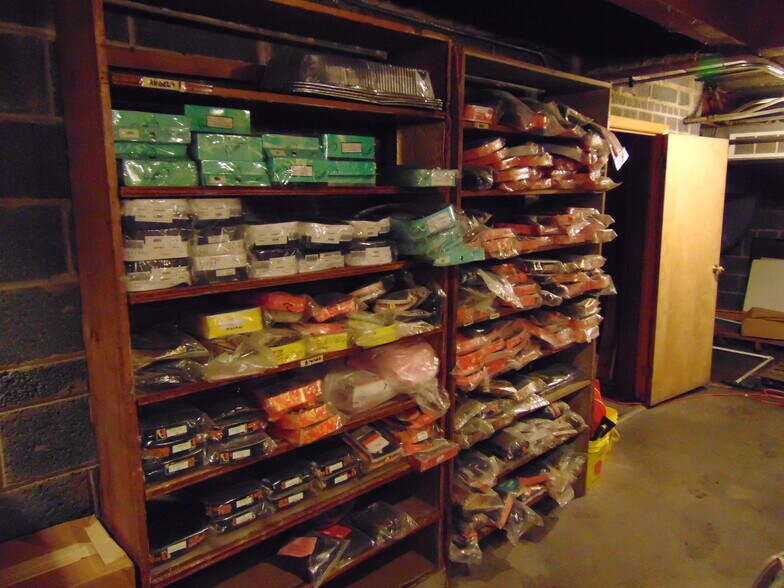 More Photos Of 15390 Gratiot Ave, Detroit Storefront For Sale