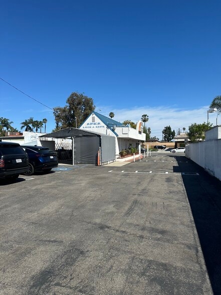 More Photos Of 111 N Dale St, Anaheim Freestanding For Sale