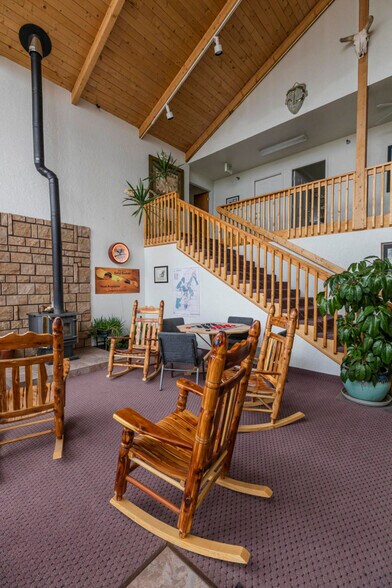 More Photos Of 605 4th Ave, Fort Garland Hotel For Sale
