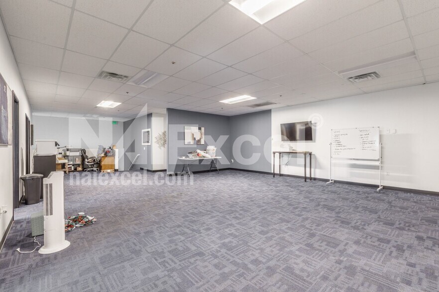 More Photos Of 476 E Riverside Dr, Saint George General Retail For Lease