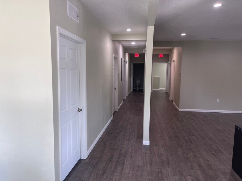 More Photos Of 625 E New York Ave, Deland General Retail For Sale