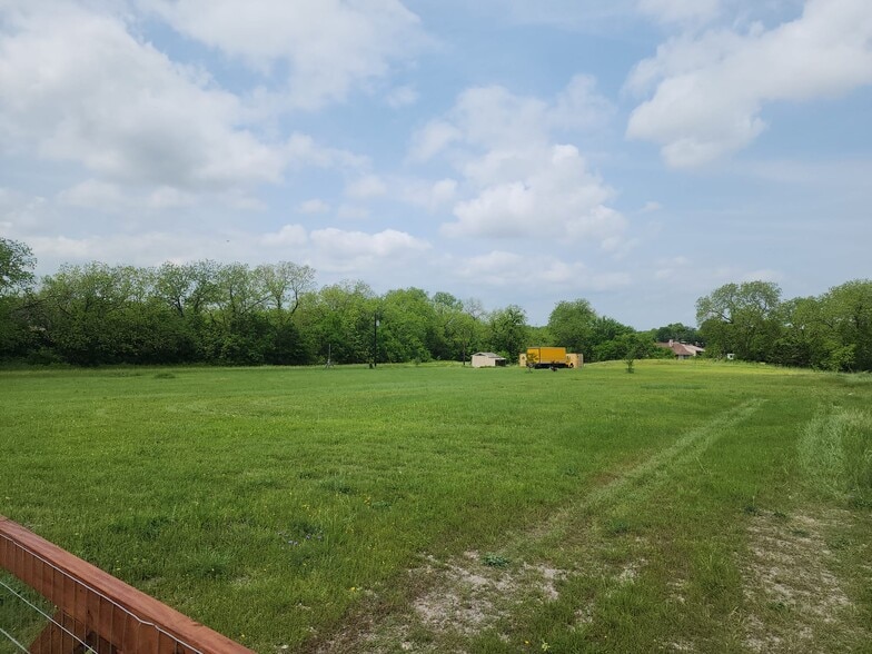 More Photos Of 2895 County Road 341, McKinney Land For Lease