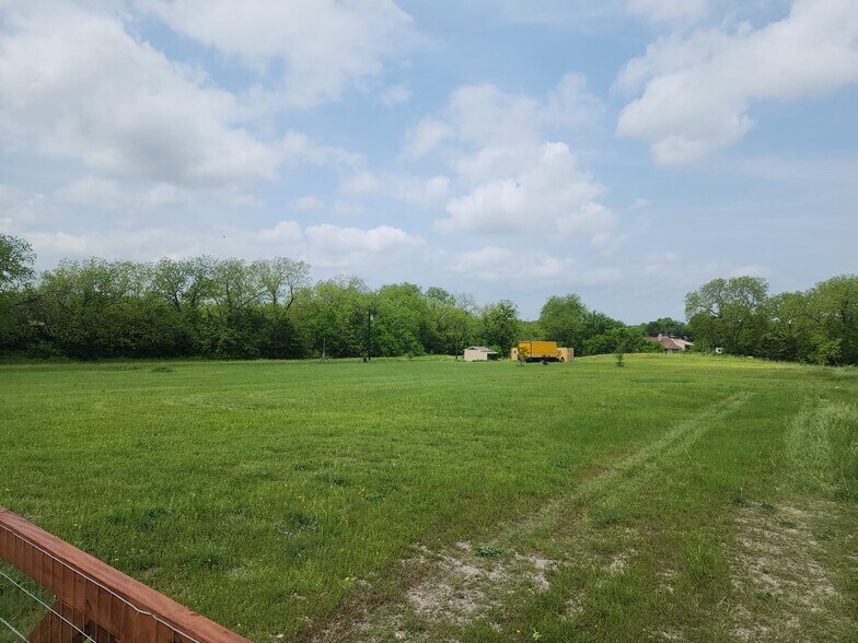 More Photos Of 2895 County Road 341, McKinney Land For Lease