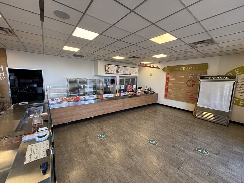 More Photos Of 11705 SW Pacific Hwy, Tigard Restaurant For Lease