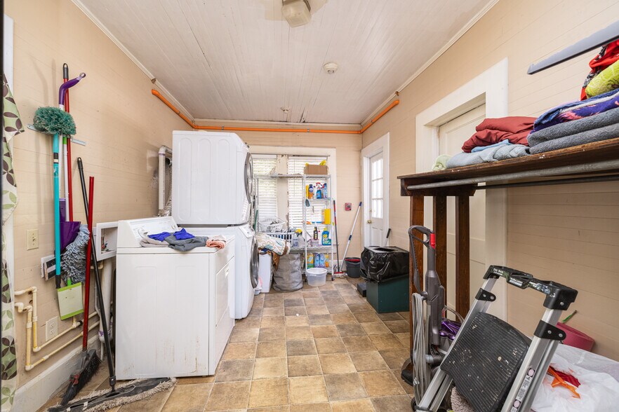 More Photos Of 336 Highway 9 S, Dawsonville Office Residential For Sale