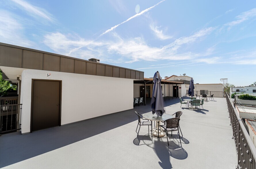 More Photos Of 215 S Madison Ave, Pasadena Apartments For Sale