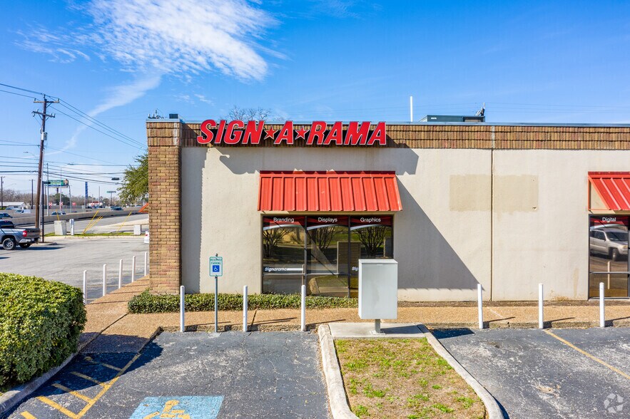 More Photos Of 2411 NE Loop 410, San Antonio Research And Development For Lease