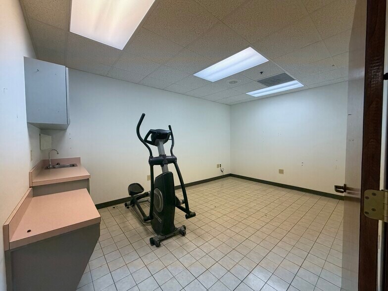 More Photos Of 6000 Joe Frank Harris Pky NW, Adairsville Healthcare For Lease
