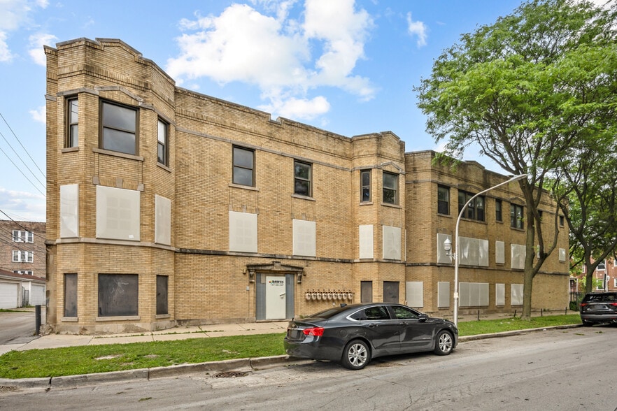 More Photos Of 5501 W Quincy St, Chicago Apartments For Sale