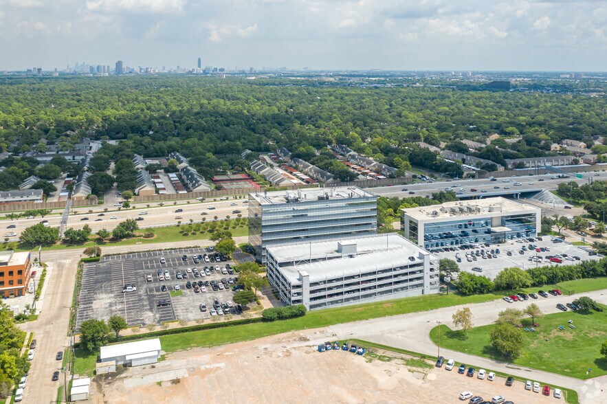 More Photos Of 1250 W Sam Houston Pky, Houston Office For Lease