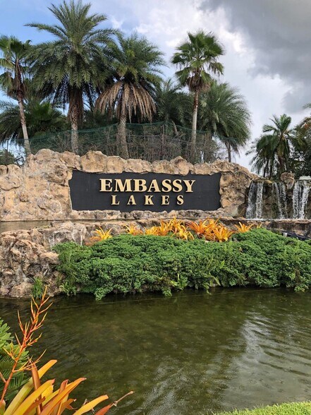 More Photos Of 2525 Embassy Dr S, Cooper City Office For Lease