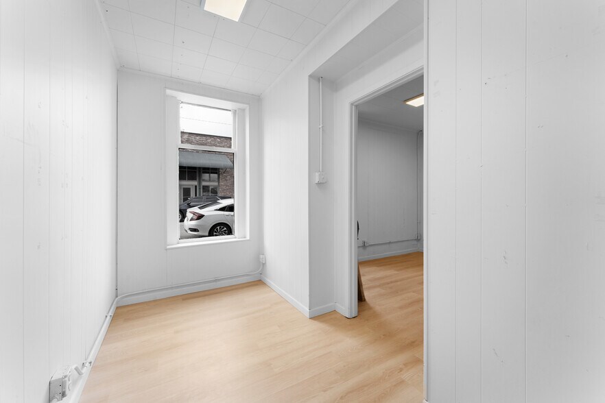 More Photos Of 110-112 S Bois D'arc St, Forney Storefront Retail Office For Sale