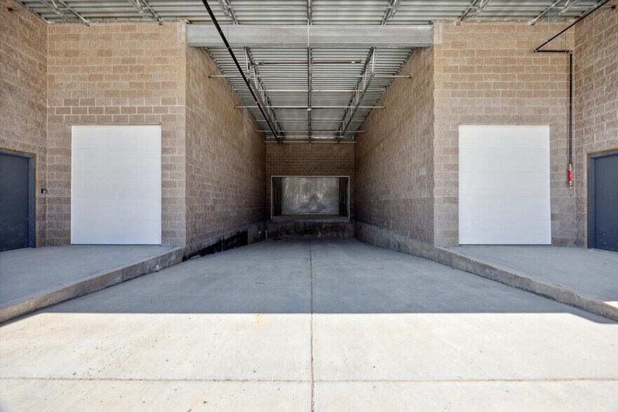 More Photos Of 602 Taylor Ave, Louisville Light Manufacturing For Lease