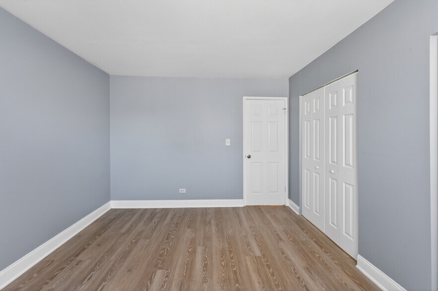 More Photos Of 7733 S South Shore Dr, Chicago Apartments For Sale