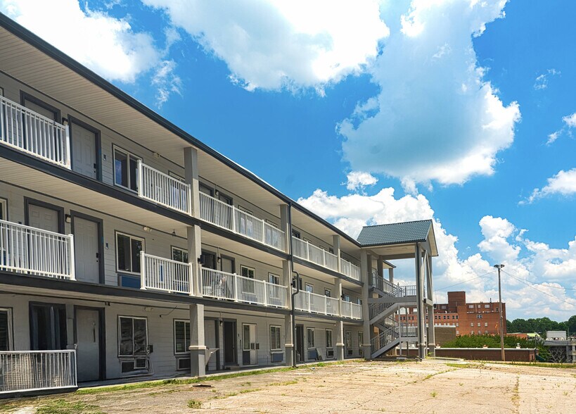 More Photos Of 1113 9th Ave SW, Bessemer Apartments For Sale