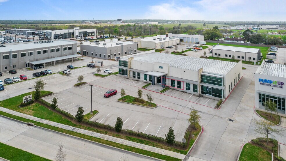 More Photos Of 210 Genesis Blvd, Webster Office For Sale