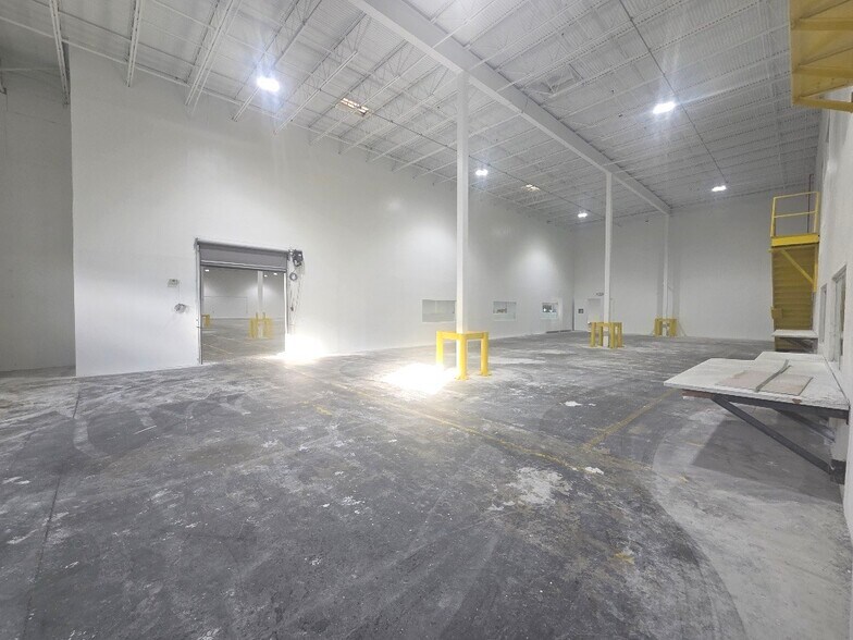 More Photos Of 3443 NW 107th St, Miami Warehouse For Lease