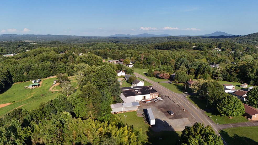 More Photos Of 1314 Old Highway 601, Mount Airy Office For Sale