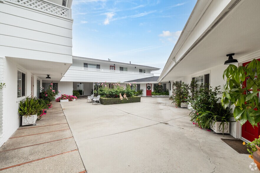 More Photos Of 200-202 E Huntington Dr, Alhambra Apartments For Sale