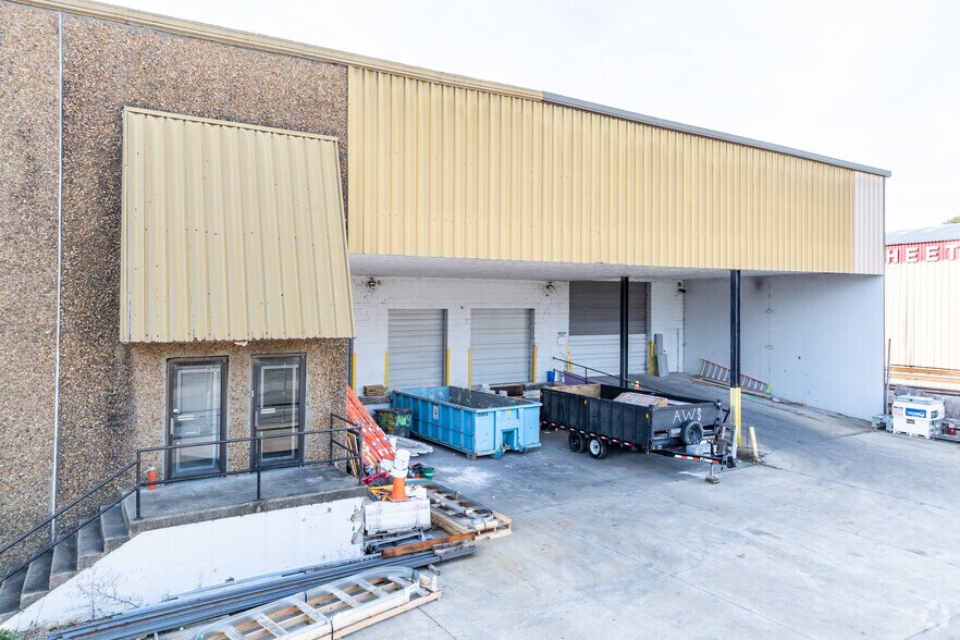 More Photos Of 1532 Ingleside Rd, Norfolk Warehouse For Lease