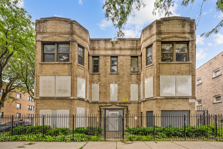 Primary Photo Of 5501 W Quincy St, Chicago Apartments For Sale