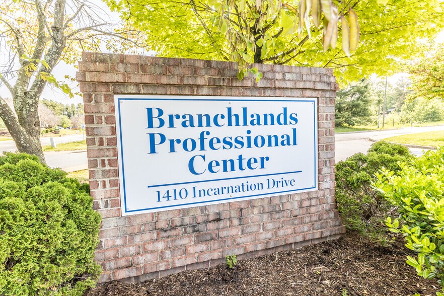 More Photos Of 1410 Incarnation Dr, Charlottesville Medical For Sale