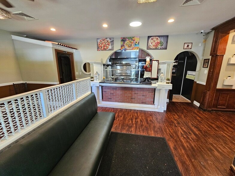 More Photos Of 959 Route 202-206 Hwy, Bridgewater Restaurant For Lease