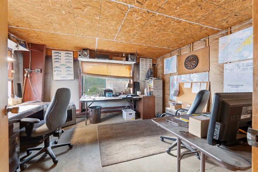 More Photos Of 490 Fort Martin Rd, Maidsville Flex For Sale